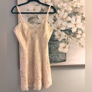 Vintage Victoria's Secret Gold Label Ivory Lace Chemise Slip Babydoll Dress Med.